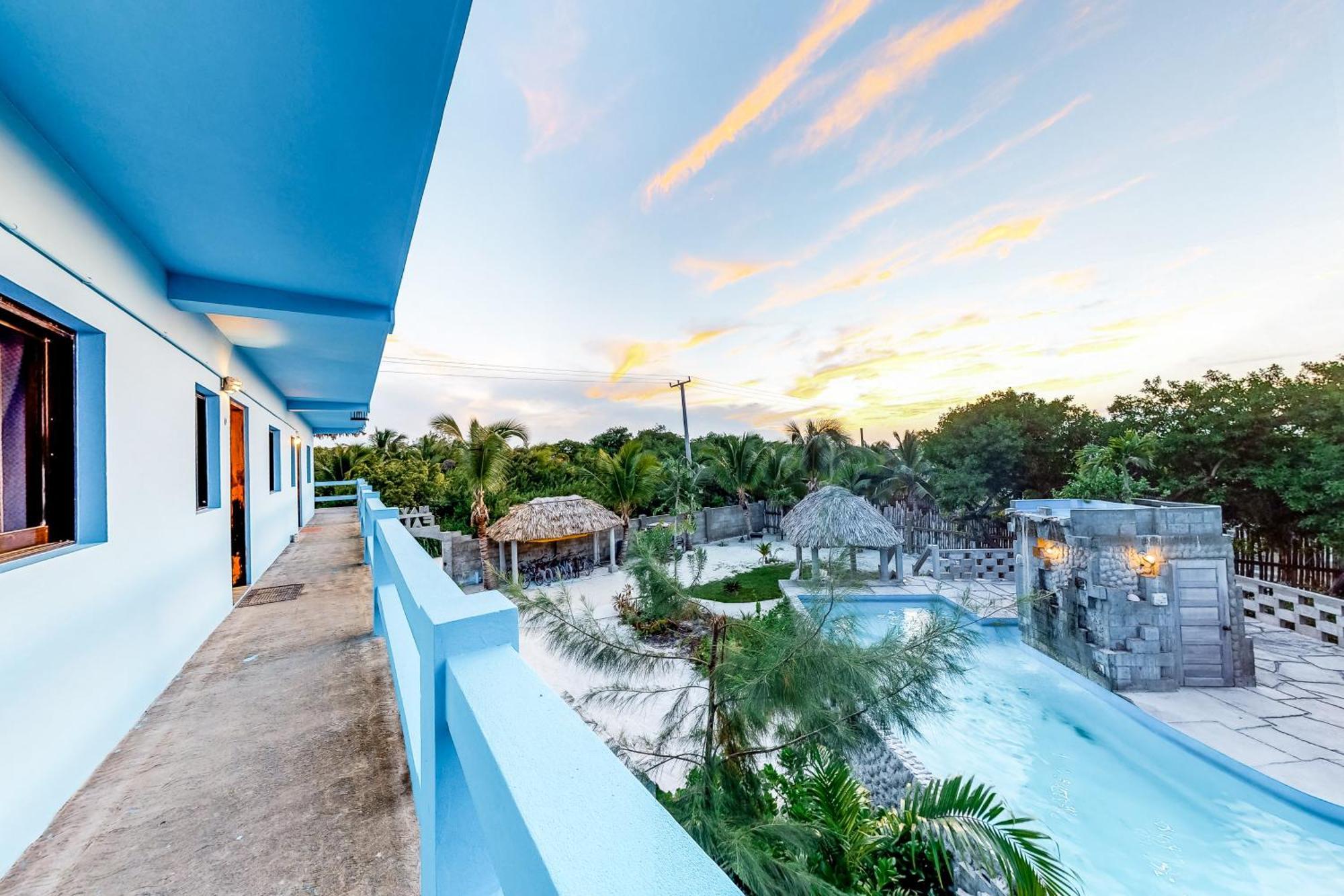 Mayan Falls Кайе Колкер Стая снимка